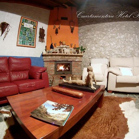 Hotel Rural Cuartamenteru Poo De Llanes Buitenkant foto