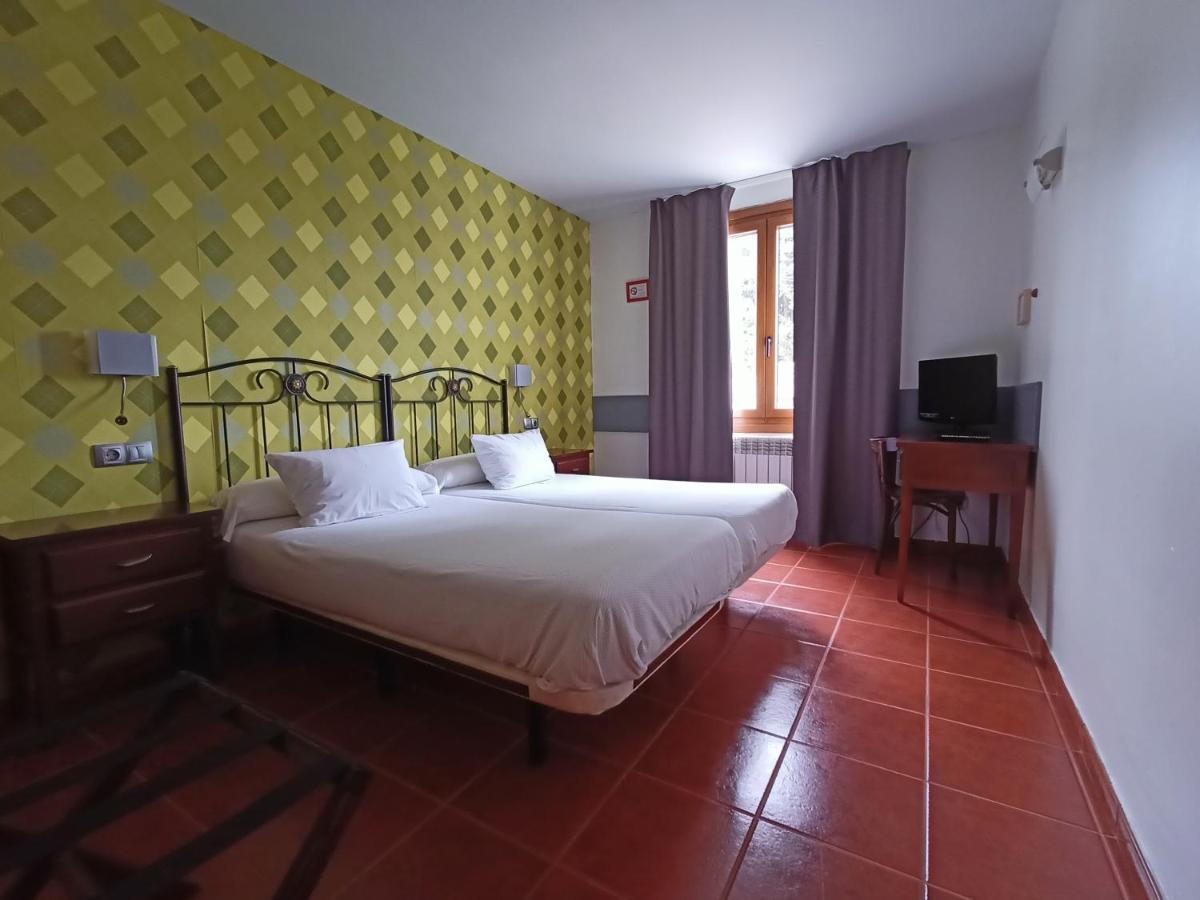 Hotel Rural Cuartamenteru Poo De Llanes Buitenkant foto