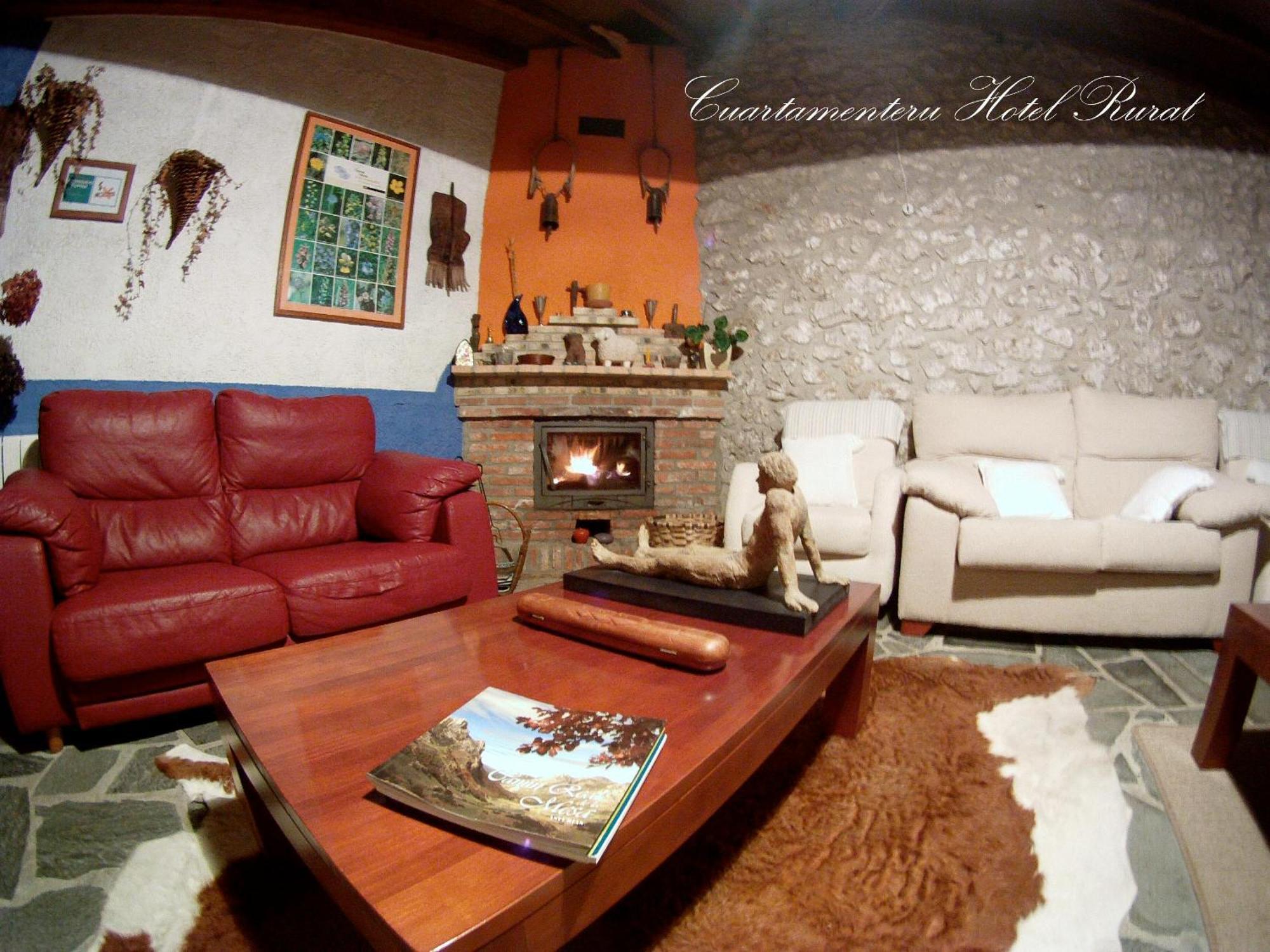 Hotel Rural Cuartamenteru Poo De Llanes Buitenkant foto