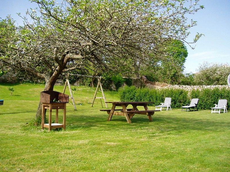 Hotel Rural Cuartamenteru Poo De Llanes Buitenkant foto