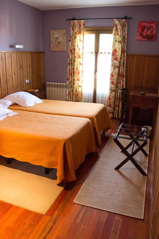 Hotel Rural Cuartamenteru Poo De Llanes Buitenkant foto