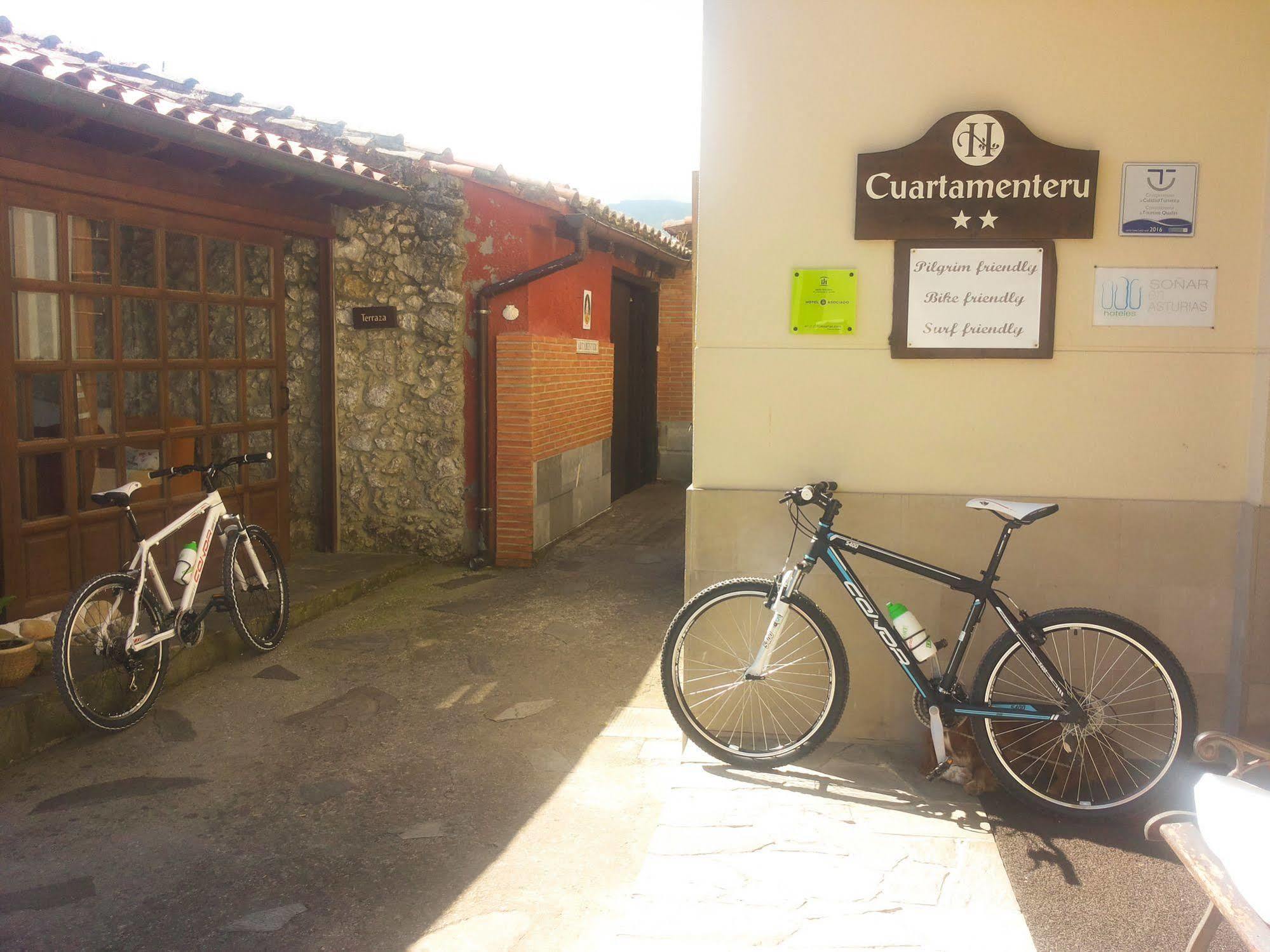 Hotel Rural Cuartamenteru Poo De Llanes Buitenkant foto